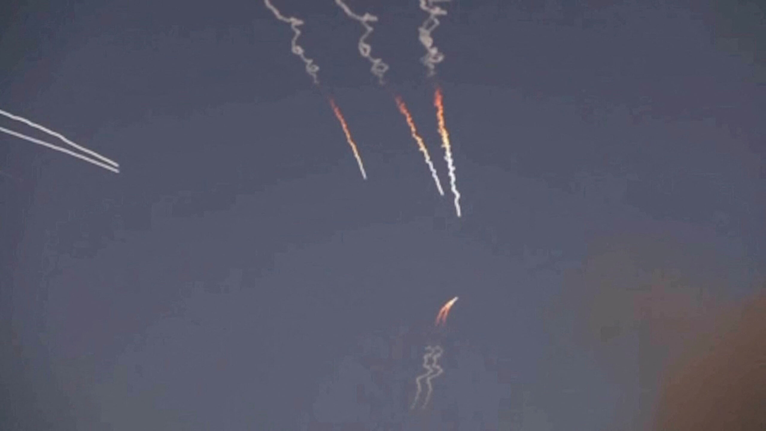 Iran targets US bases in Jordan and the Gulf after