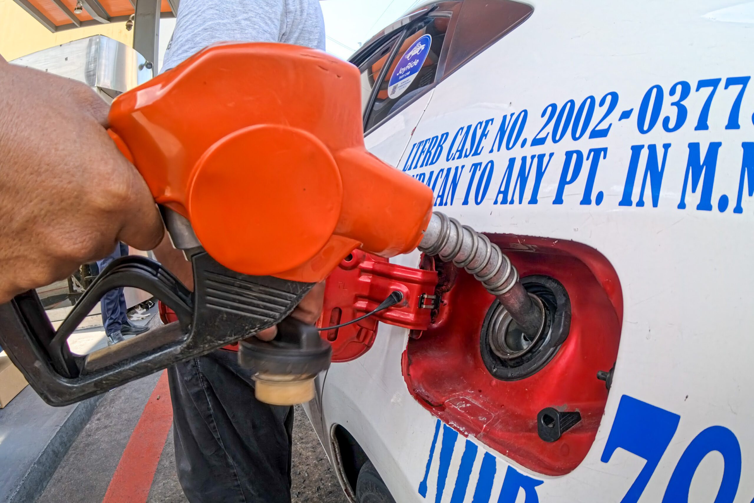 DOE: Bringing fuel prices to pre-war levels may take up to 12 months
