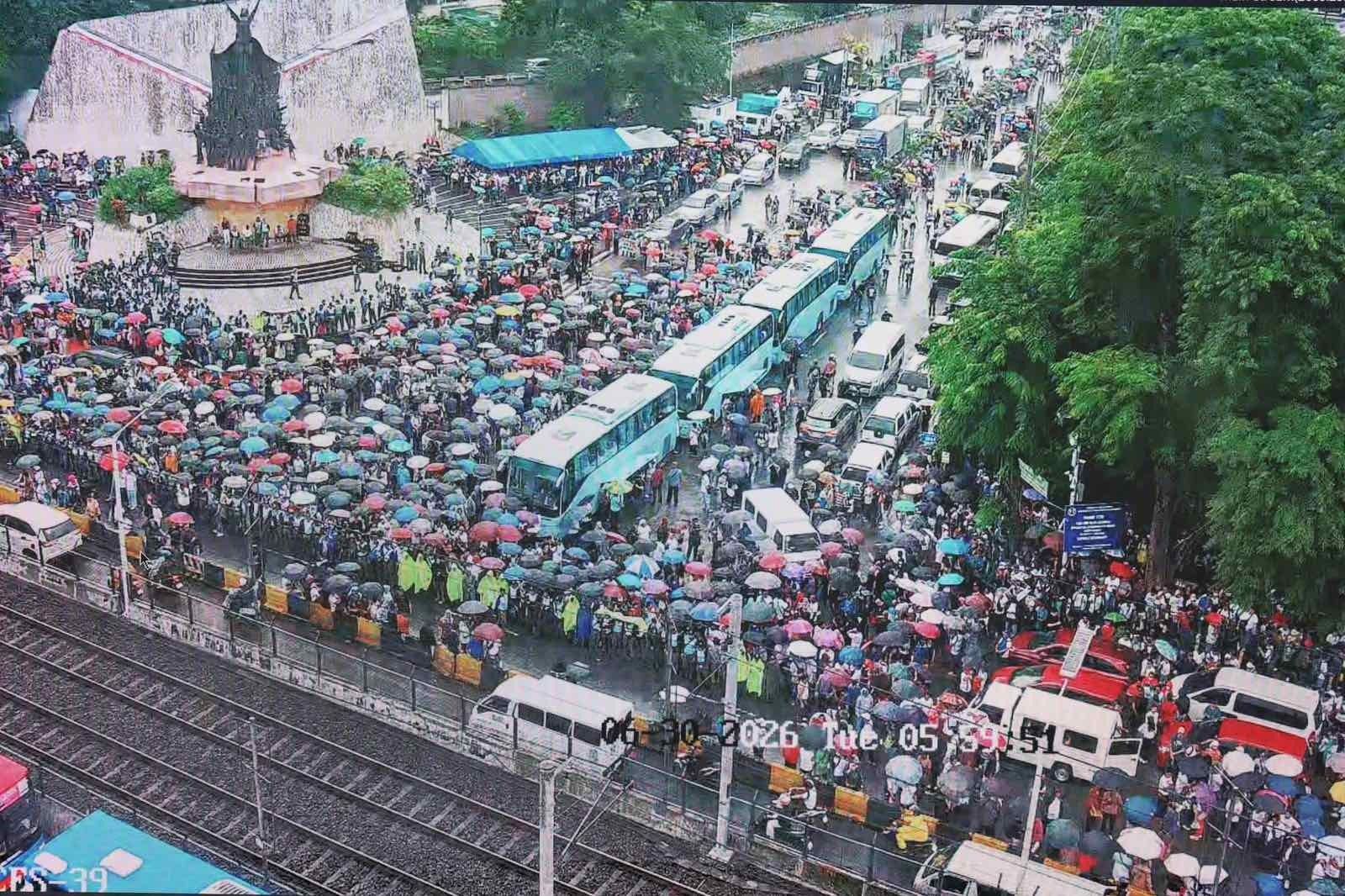 Iglesia ni Cristo mounts surprise rally to protest possible Marcoleta arrest