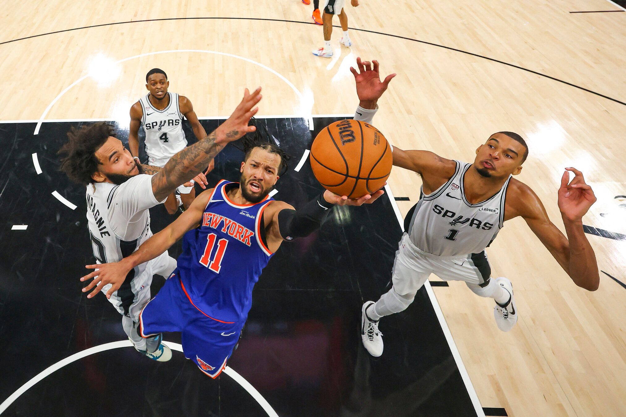 Knicks draw on maturity, moxie to take two vs Spurs in NBA finals