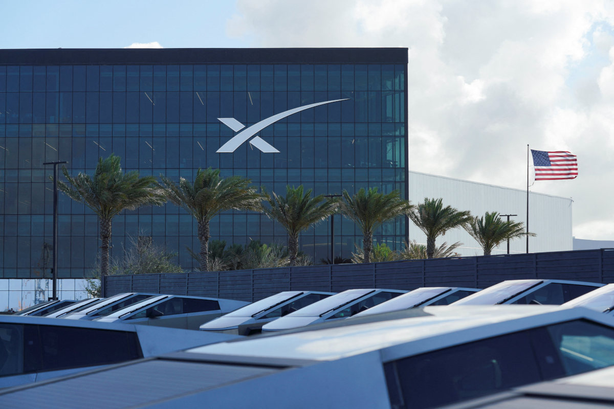 After record IPO, Musk’s SpaceX faces next test in market debut