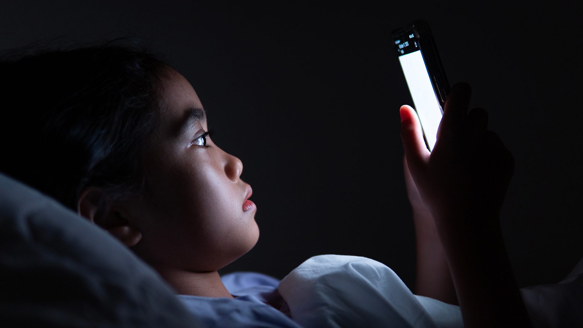 Screen time guidelines for kids have shifted as research paints a more nuanced picture