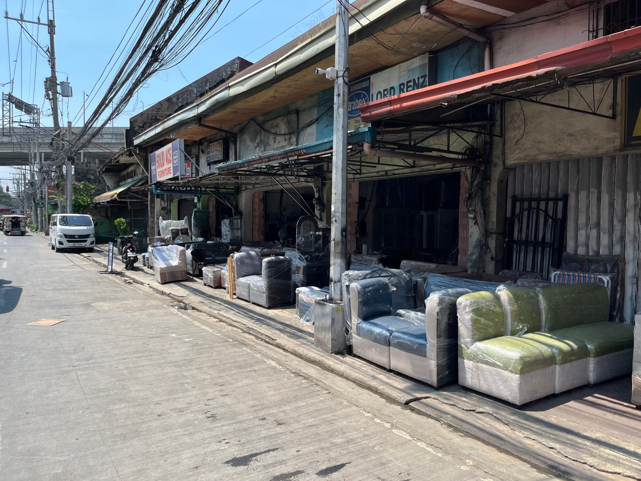 Maypajo, Caloocan furniture makers strive to sustain their craft