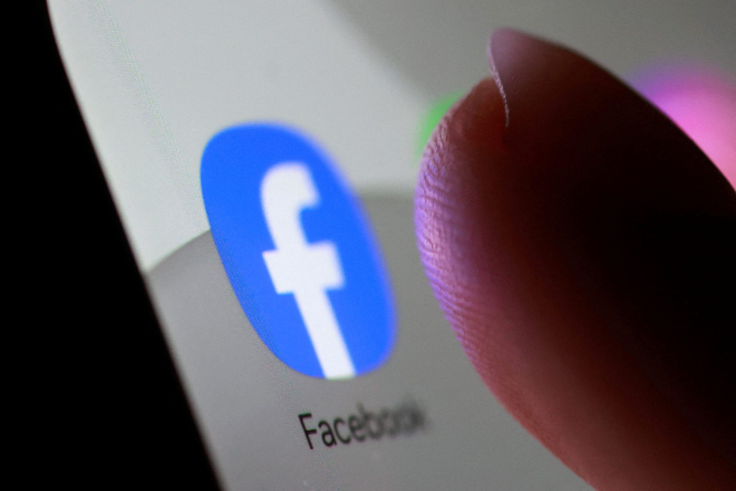 EU tells Instagram, Facebook to change addictive features or risk fines