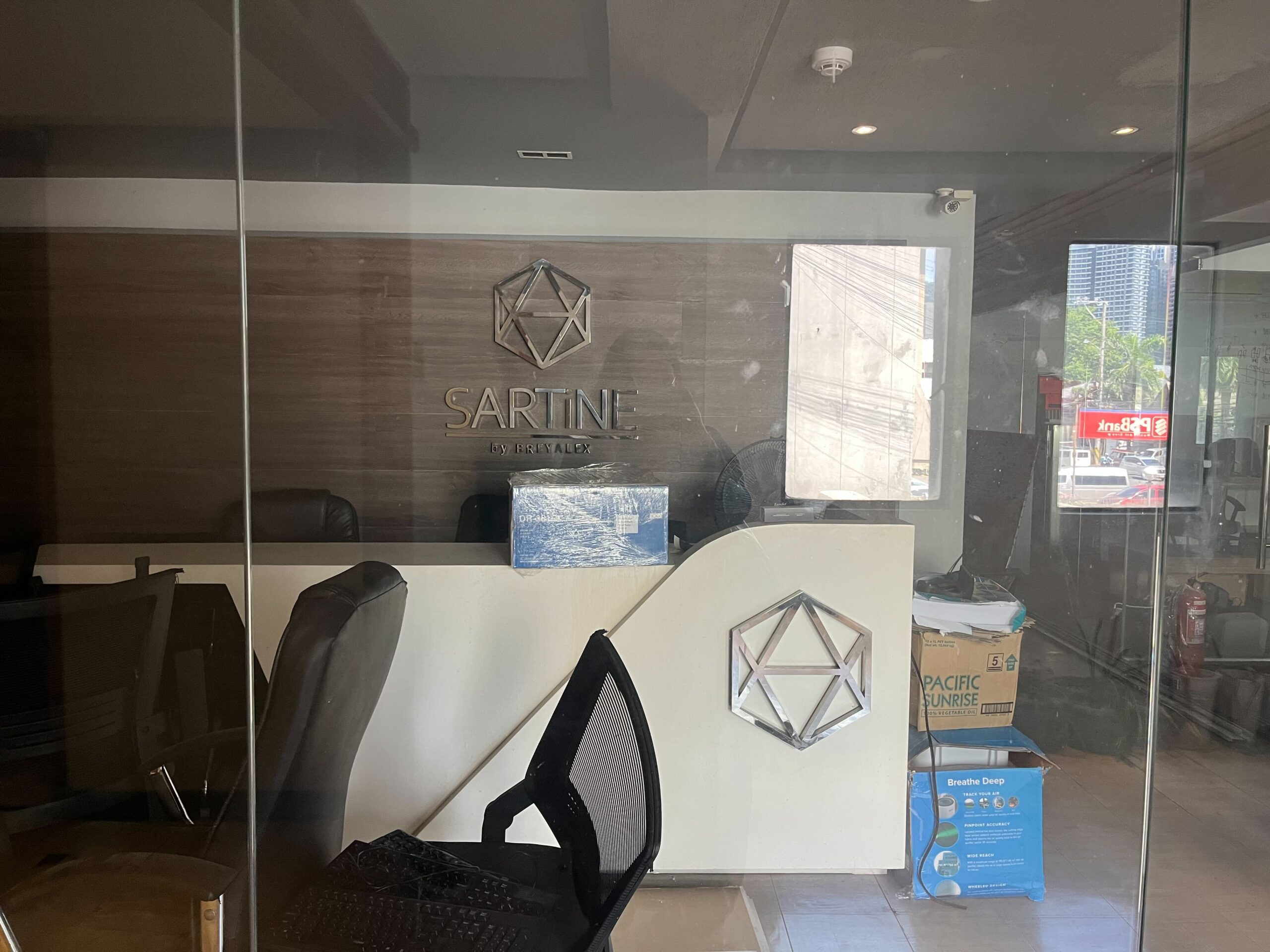Deserted Sartine office space in Makati