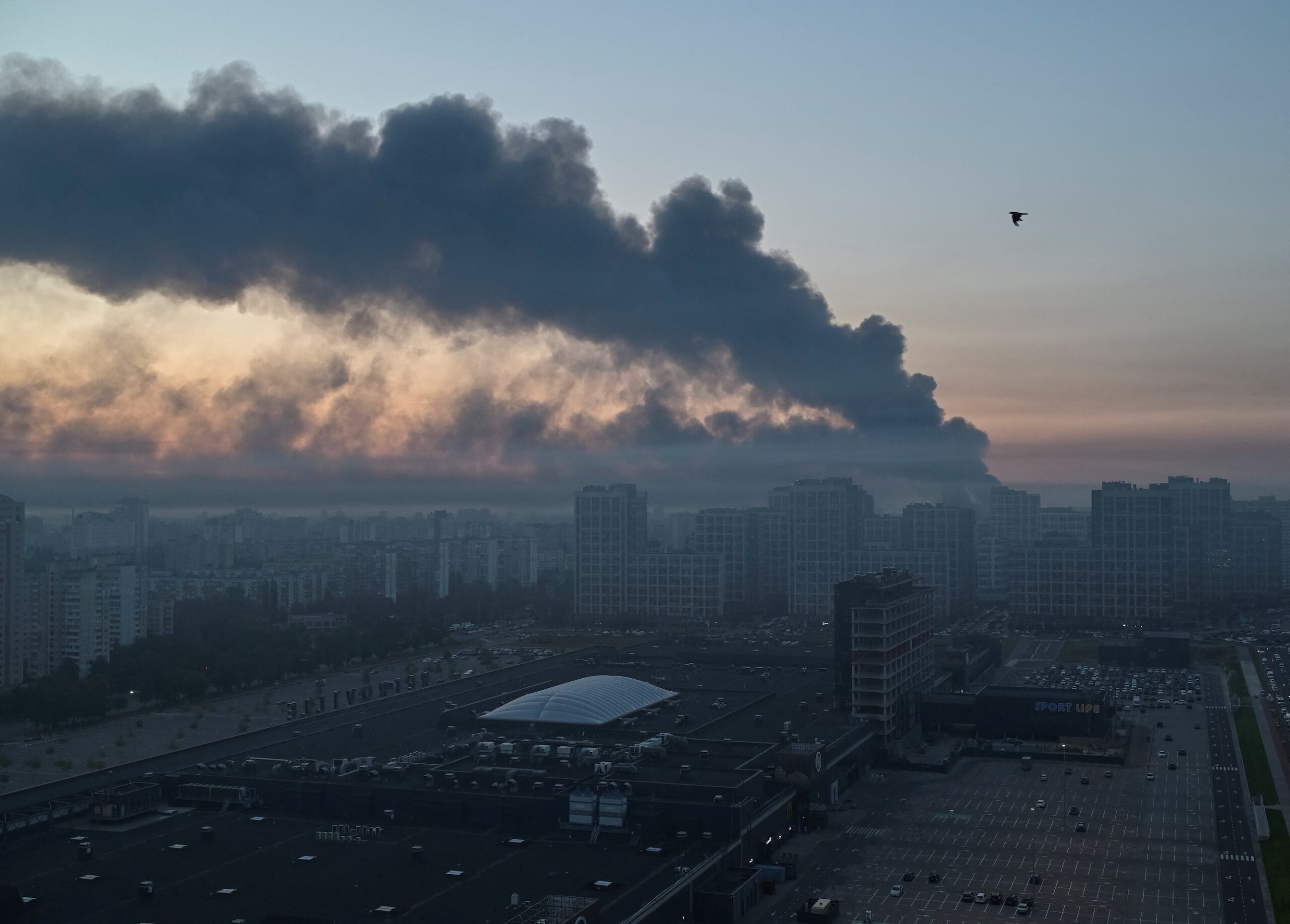 Russia bombards Kyiv in major strike, at least 18 people killed