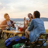 A lot of casual friends, or only a few you’re really close with? New research questions that trade‑off
