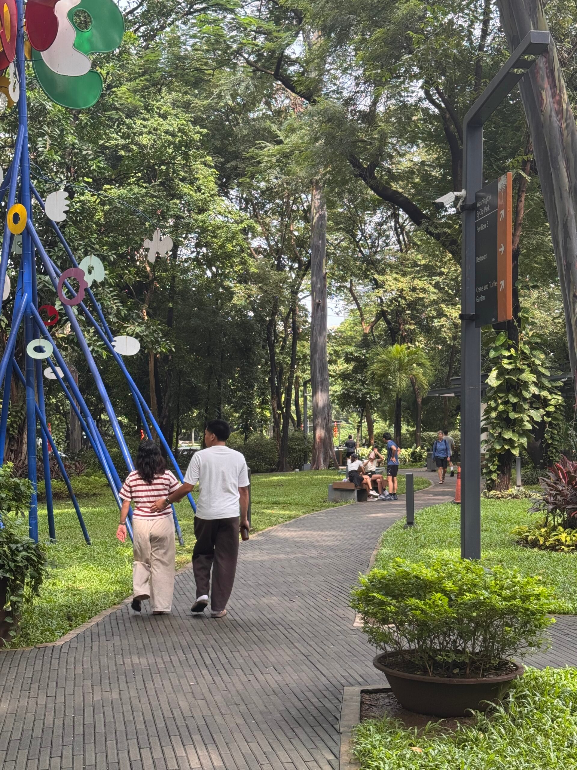 Washington Sycip Park, Legazpi Village, Makati City
