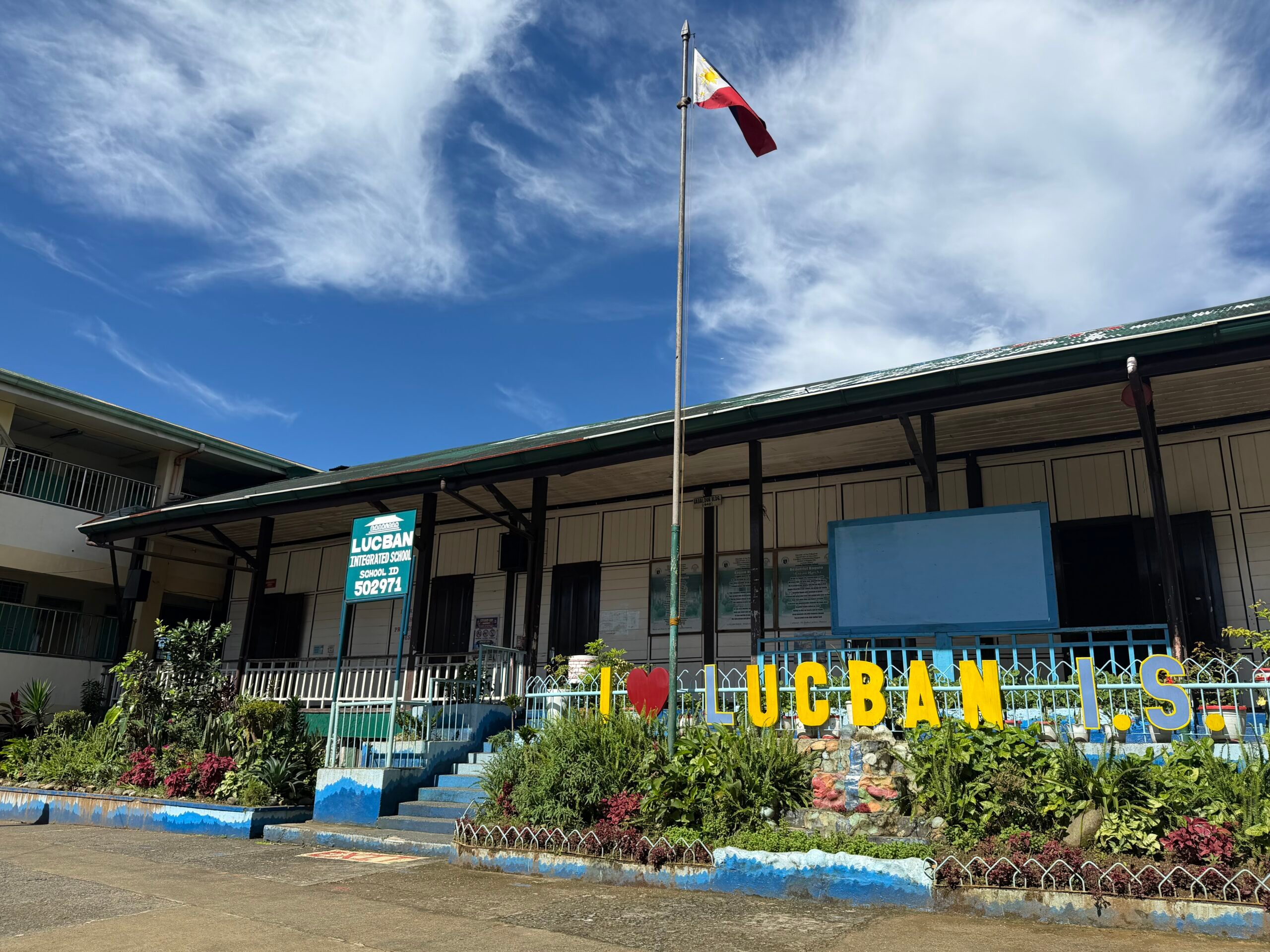 Amid school shootings, Baguio probes revolver found with 13-year-old - Rappler