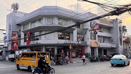 Bida ang saya: Is your fave Jollibee spot owned by Sara Duterte?