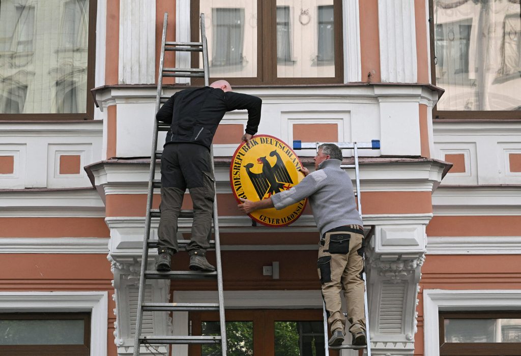 Russia closes German consulate in St. Petersburg