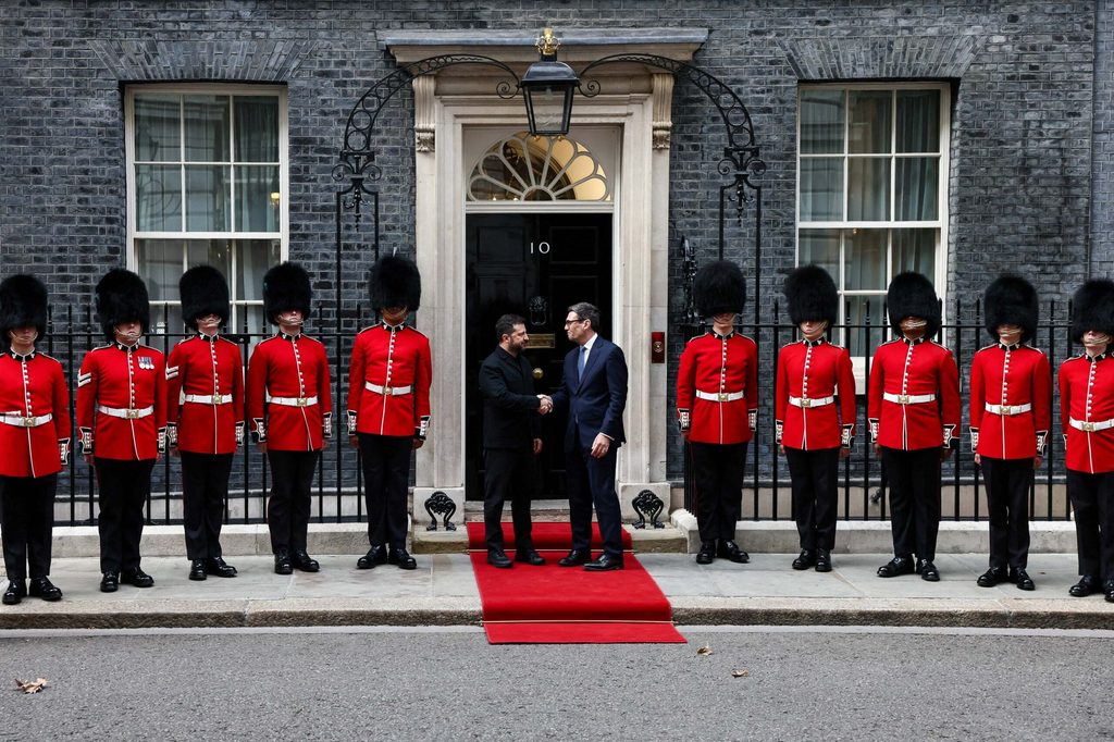 Ukrainian President Zelenskiy visits London