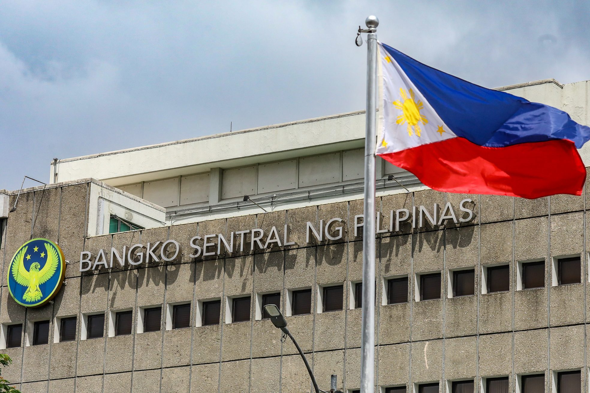 Bangko Sentral raises interest rates to 5.50% as inflation, peso woes mount