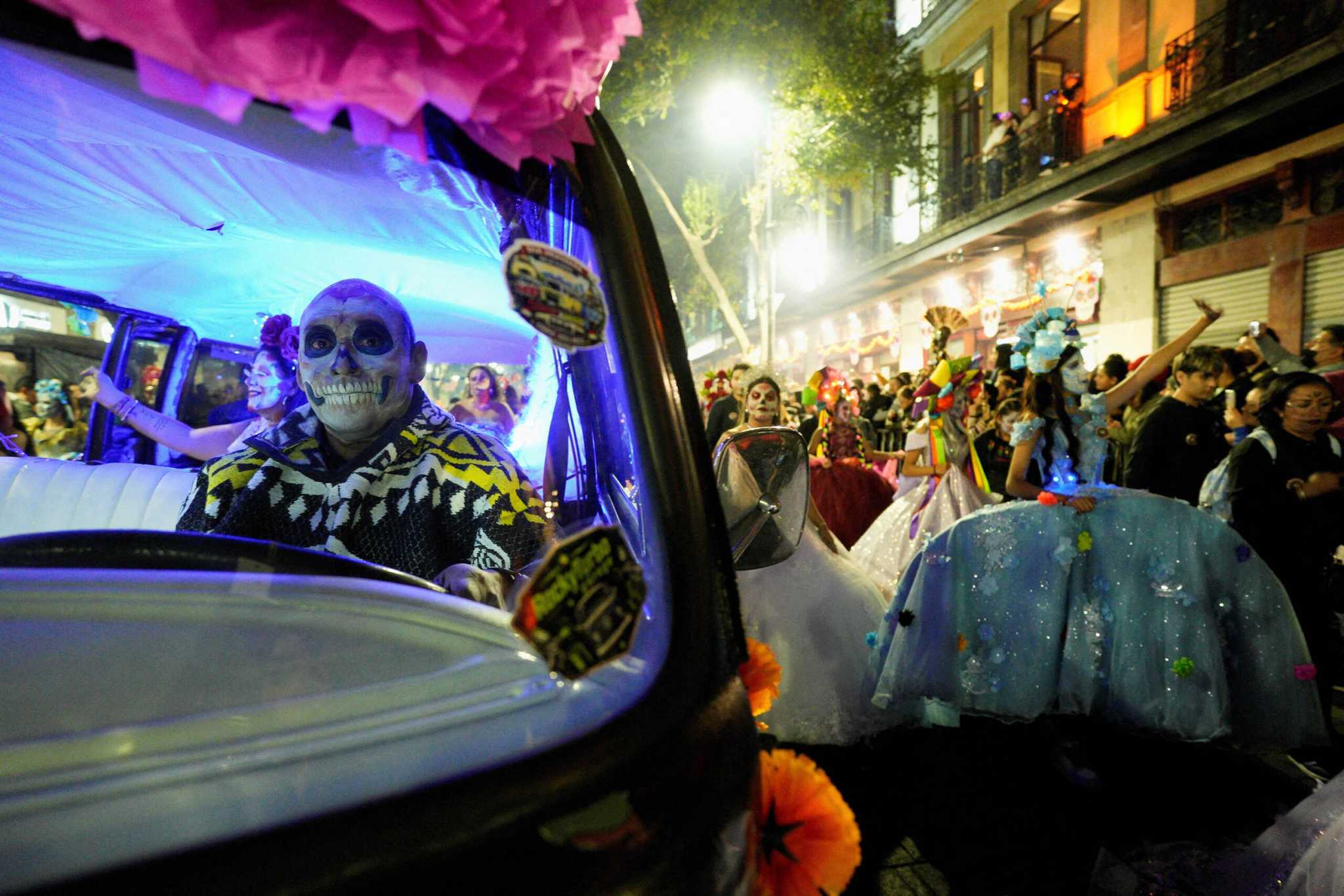 Mexico kicks off Day of the Dead festivities with dazzling street parade