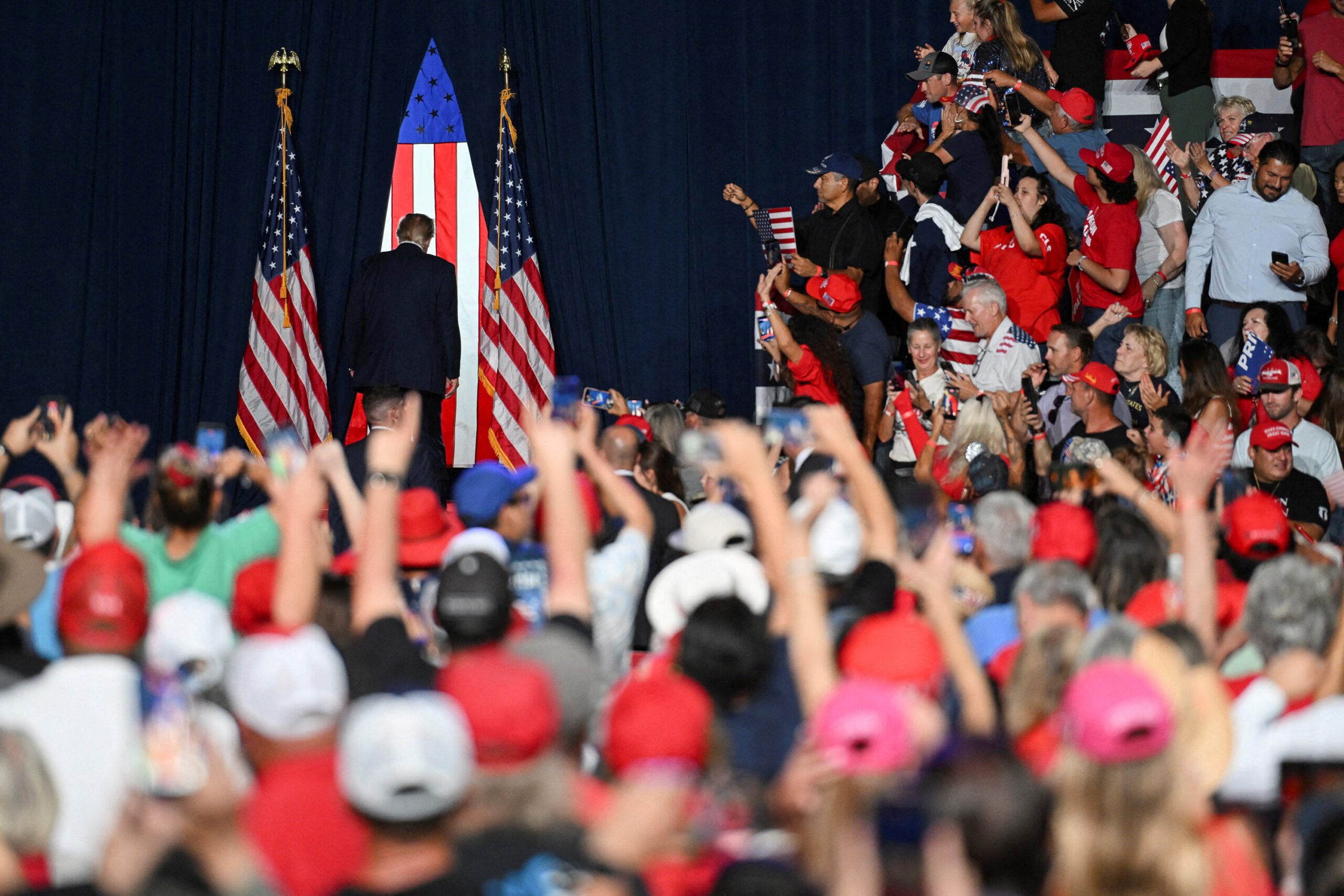 US President Donald Trump holds a rally in San Antonio