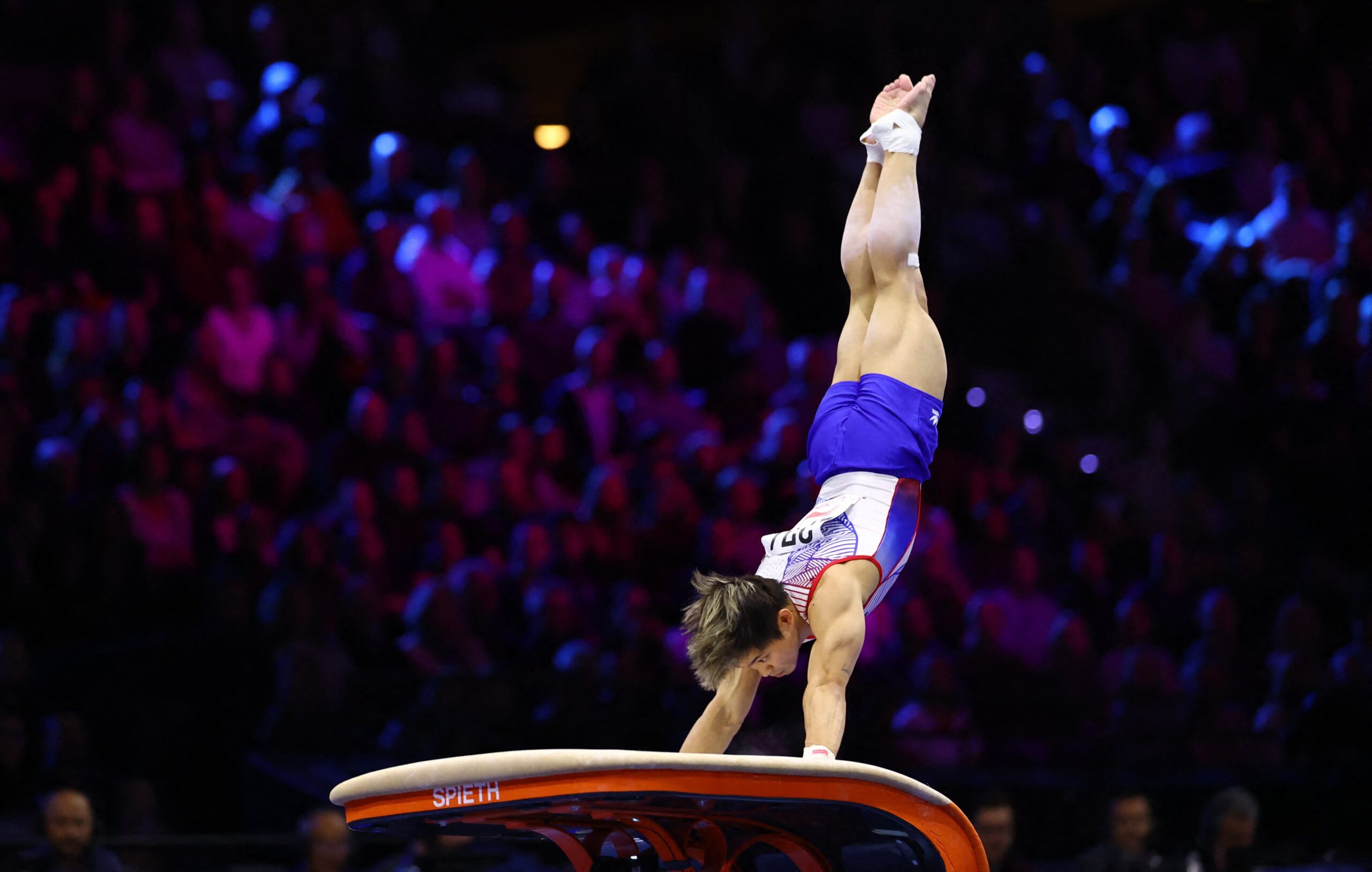 Carlos Yulo dethroned in world vault final, finishes 7th