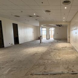 ‘No toilet, tiles?’ Estrada office stripped bare ahead of Sotto turnover