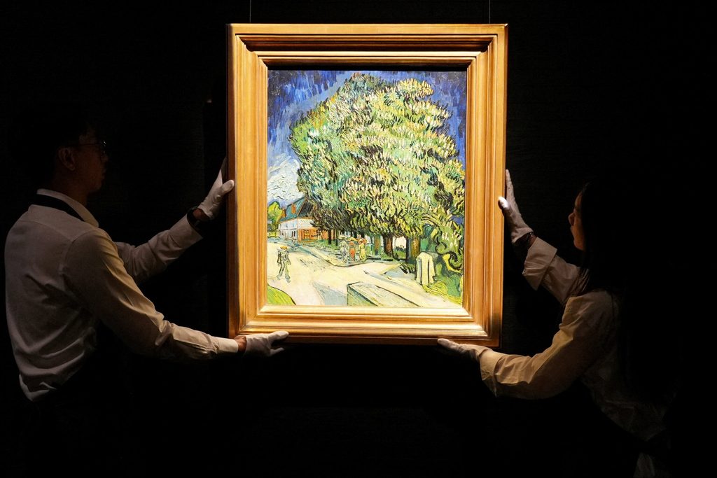 Vincent van Gogh's "Chataigniers en fleurs" at Sotheby's in Hong Kong