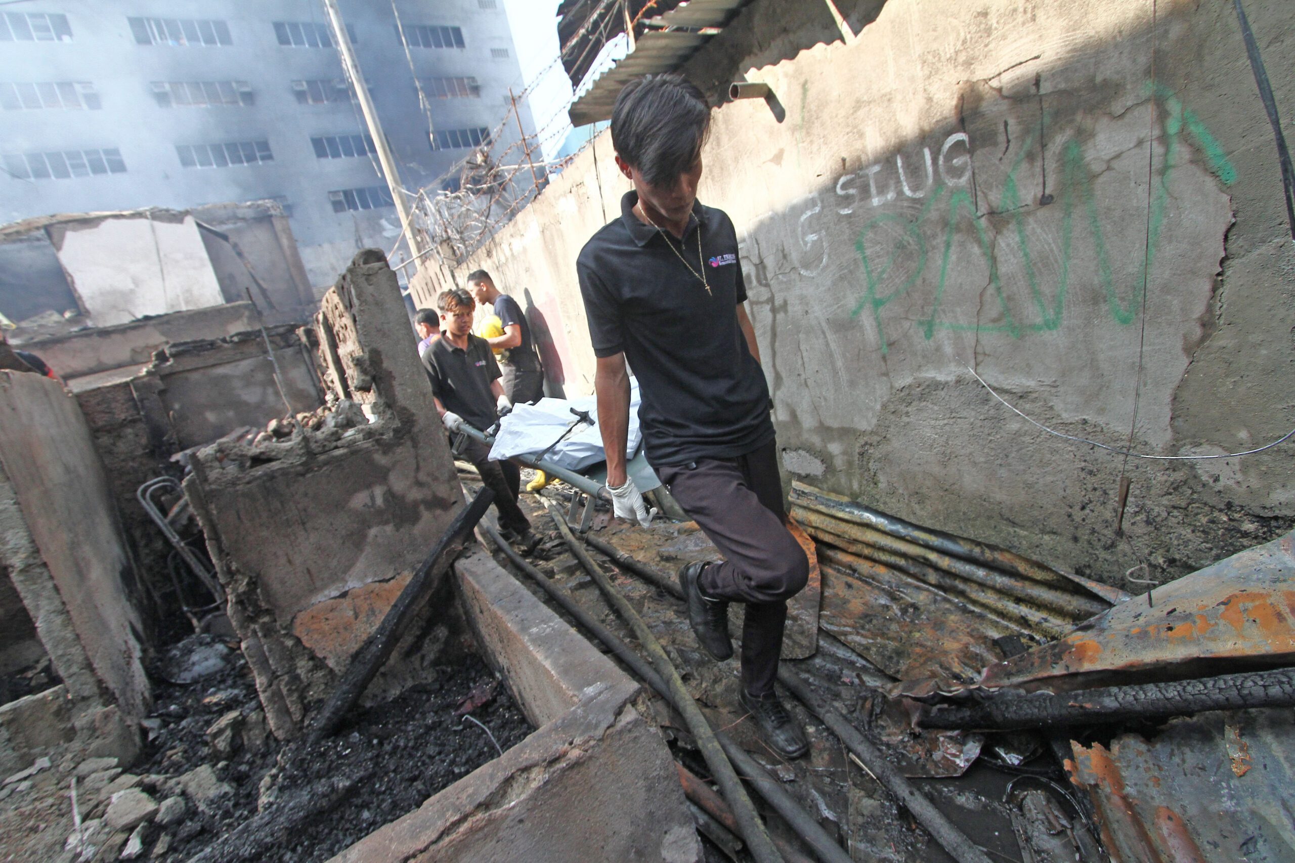 At least 1 dead in pre-dawn fire in Cebu City