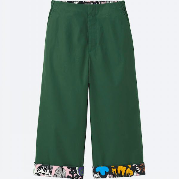 CROPPED PANTS. The pants are lined with a printed fabric that can be shown off when cuffed. Screengrab from Uniqlo.com
