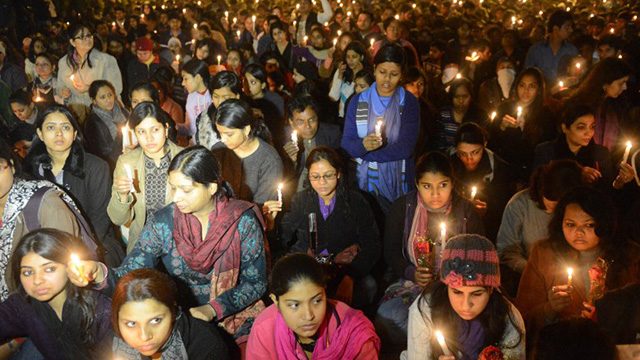 NO MORE RAPES. Indian protestors hold candles during a rally in New Delhi on December 29, 2012, after the death of a gang rape student from the Indian capital. Photo from AFP