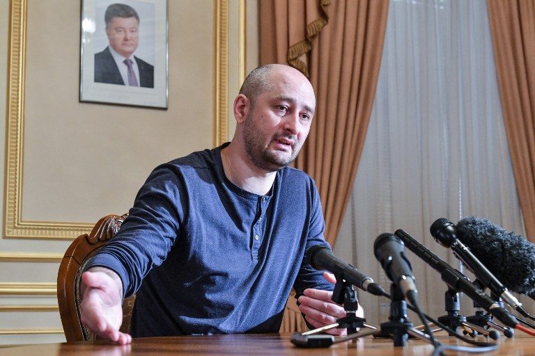 ALIVE. Anti-Kremlin journalist Arkady Babchenko addresses a press conference on May 31, 2018 in Kiev during which he dismissed criticism of cooperating with Ukrainian security services in the staging of his death, a day following his shock reappearance after Ukrainian authorities said he had been shot dead. File photo by Genya Savilov/AFP 