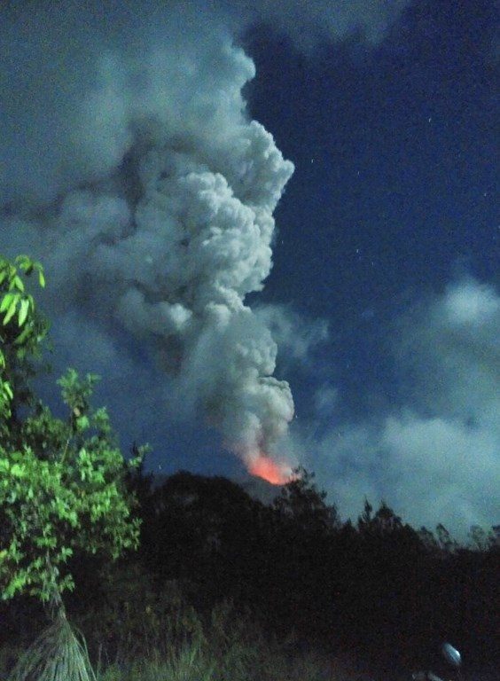 Bali reopens airport after volcano eruption strands thousands of tourists