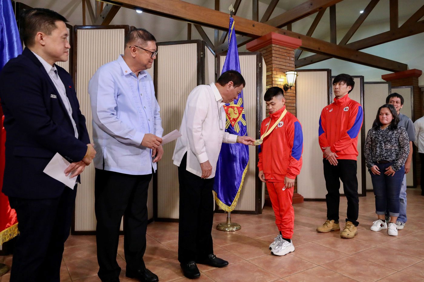 Duterte gives Yulo, Petecio, other medal winners more cash rewards