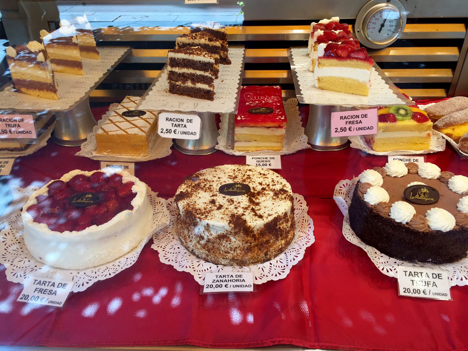 The cakes (tartas) at La Mallorquina  