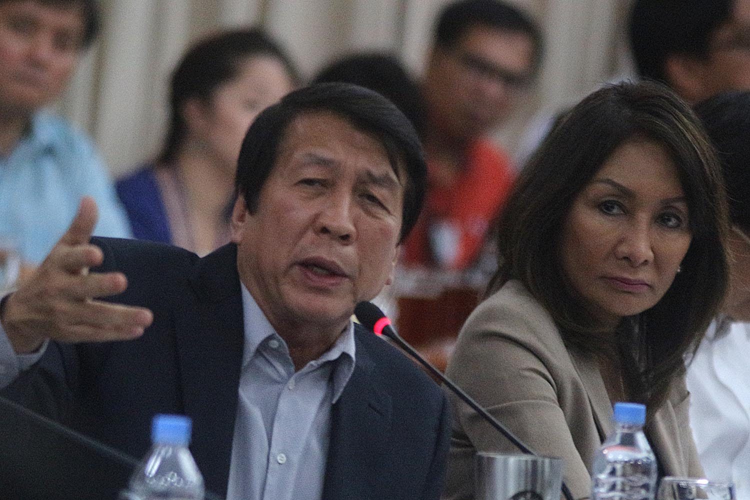 ‘Mastermind’ muzzling Ilocos Norte execs in House probe, says Fariñas