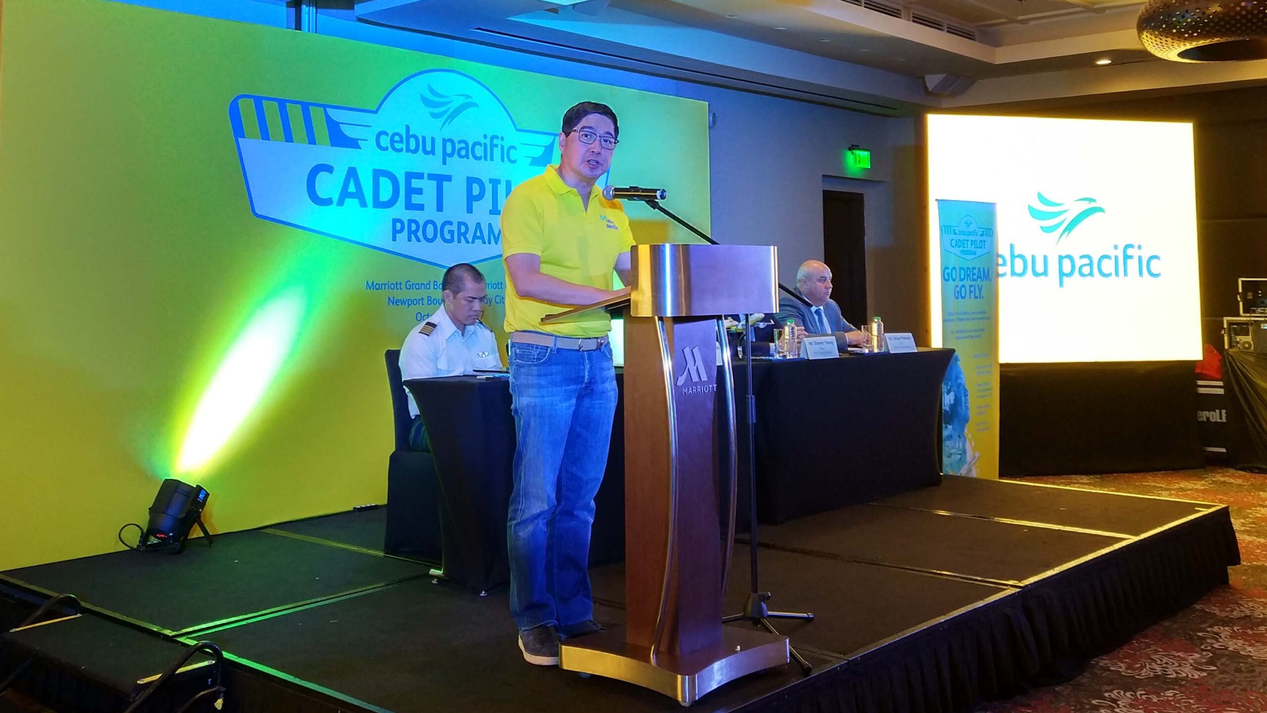 Cebu Pacific launches program to train future Filipino pilots in Australia