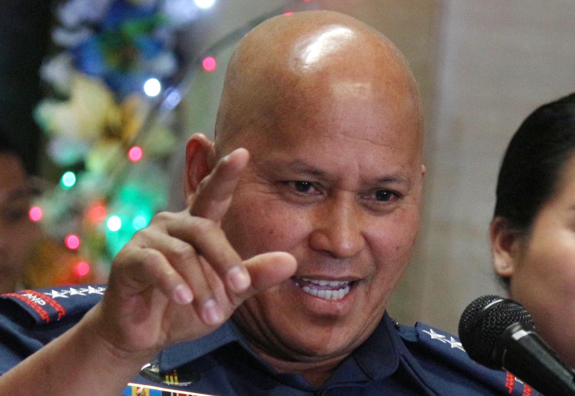 Dela Rosa: No ‘cash gifts’ for top cops, maybe rice