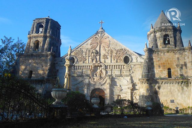 TIMELESS BEAUTY. The magnificent Sto. Tomas de Villanueva Parish Church after sunrise 