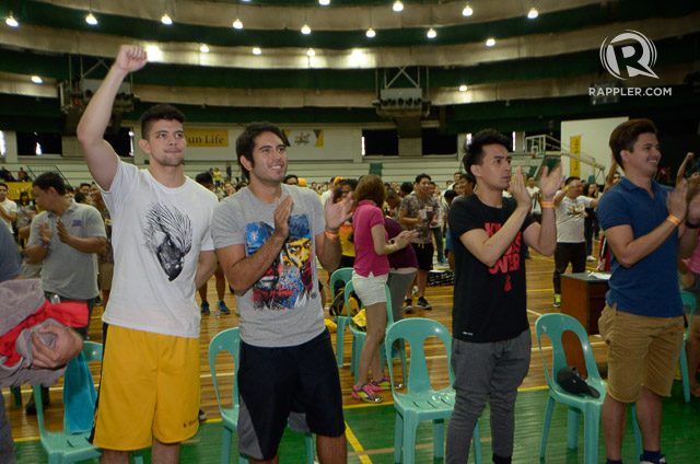 Jason Abalos, Rayver Cruz and Gerald Anderson during the Pacquiao-Mayweather viewing. 
