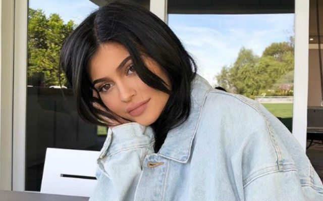 Kylie Jenner welcomes baby daughter