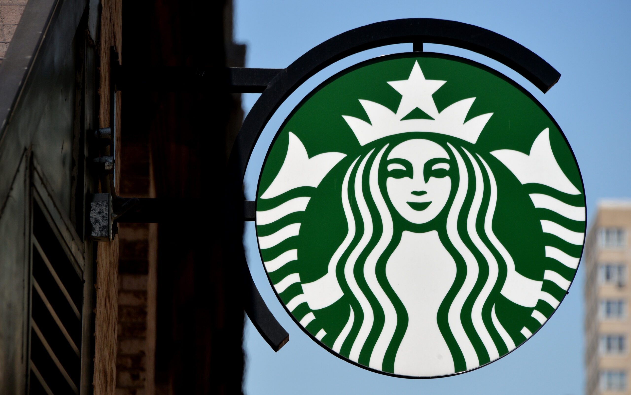 Starbucks to open first cafe in Italy