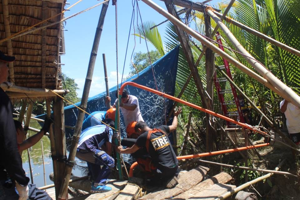 7-HOUR OPERATION. It took authorities 7 hours to retrieve the bodies of the 4 victims. Photos from New Washington, Aklan MDRRMO   