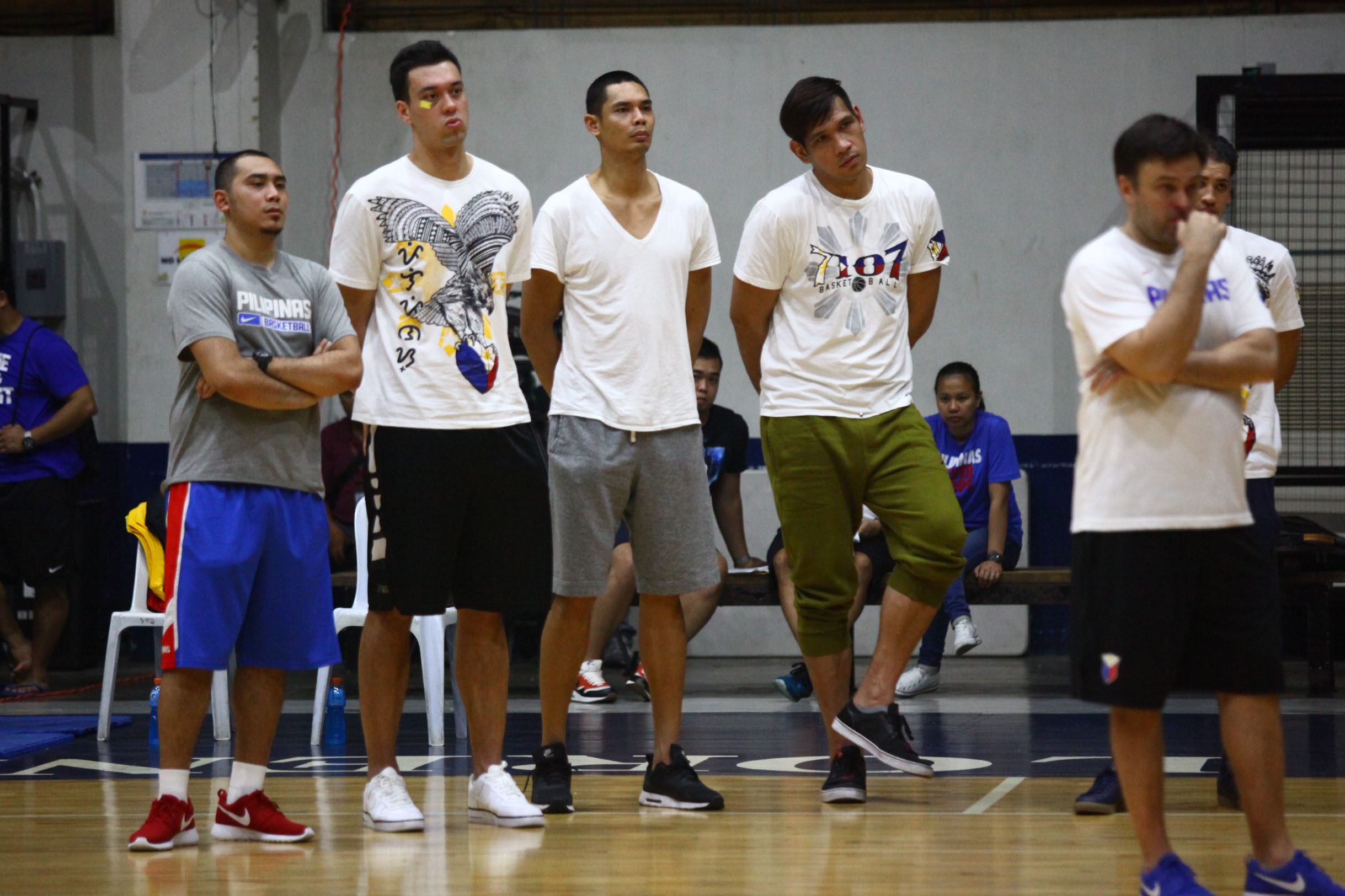 NO PRACTICE. (From left to right) Paul Lee, Greg Slaughter, Japeth Aguilar, June Mar Fajardo and Marcio Lassiter (behind coach Alex Compton) don't practice as well with minor injuries. Photo by Josh Albelda/Rappler 