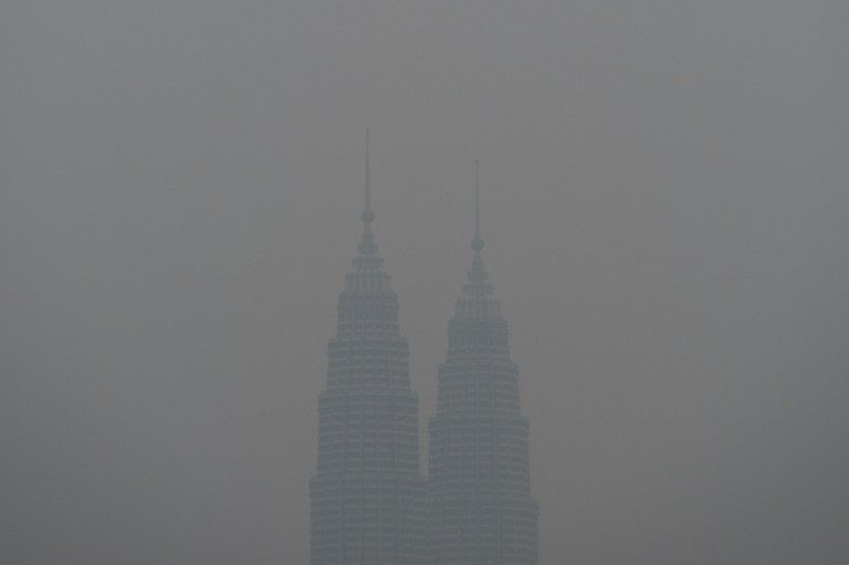 Malaysian Muslims seek divine intervention to end haze crisis