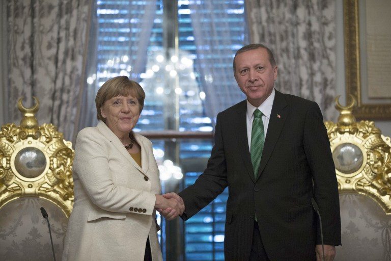 Merkel hails refugee progress with Turkey, vows to push EU bid