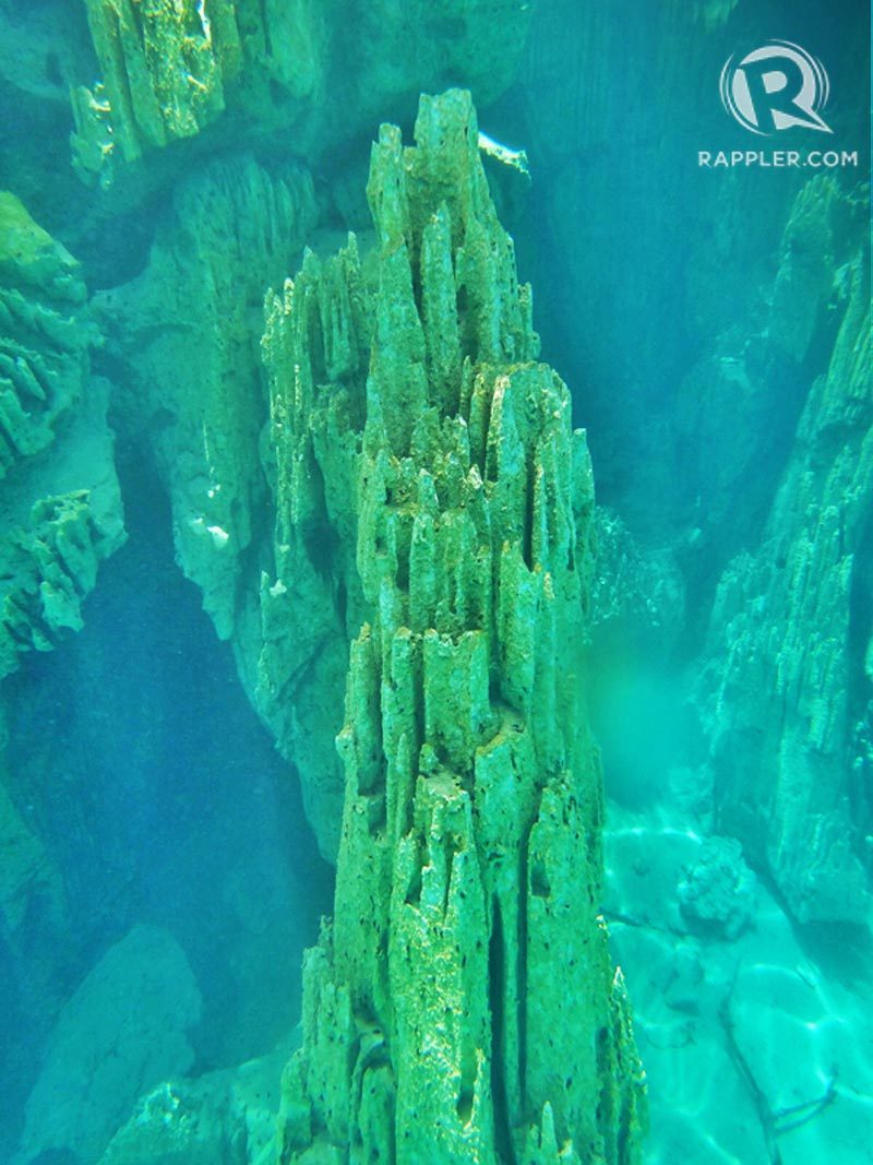 UNDERWATER SCULTPURES. Kayangan not only has interesting rock formations above water, but also below