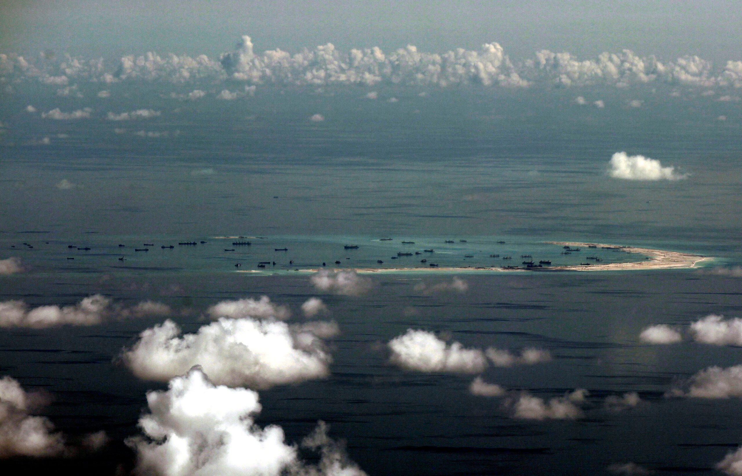 EU: End militarization of South China Sea