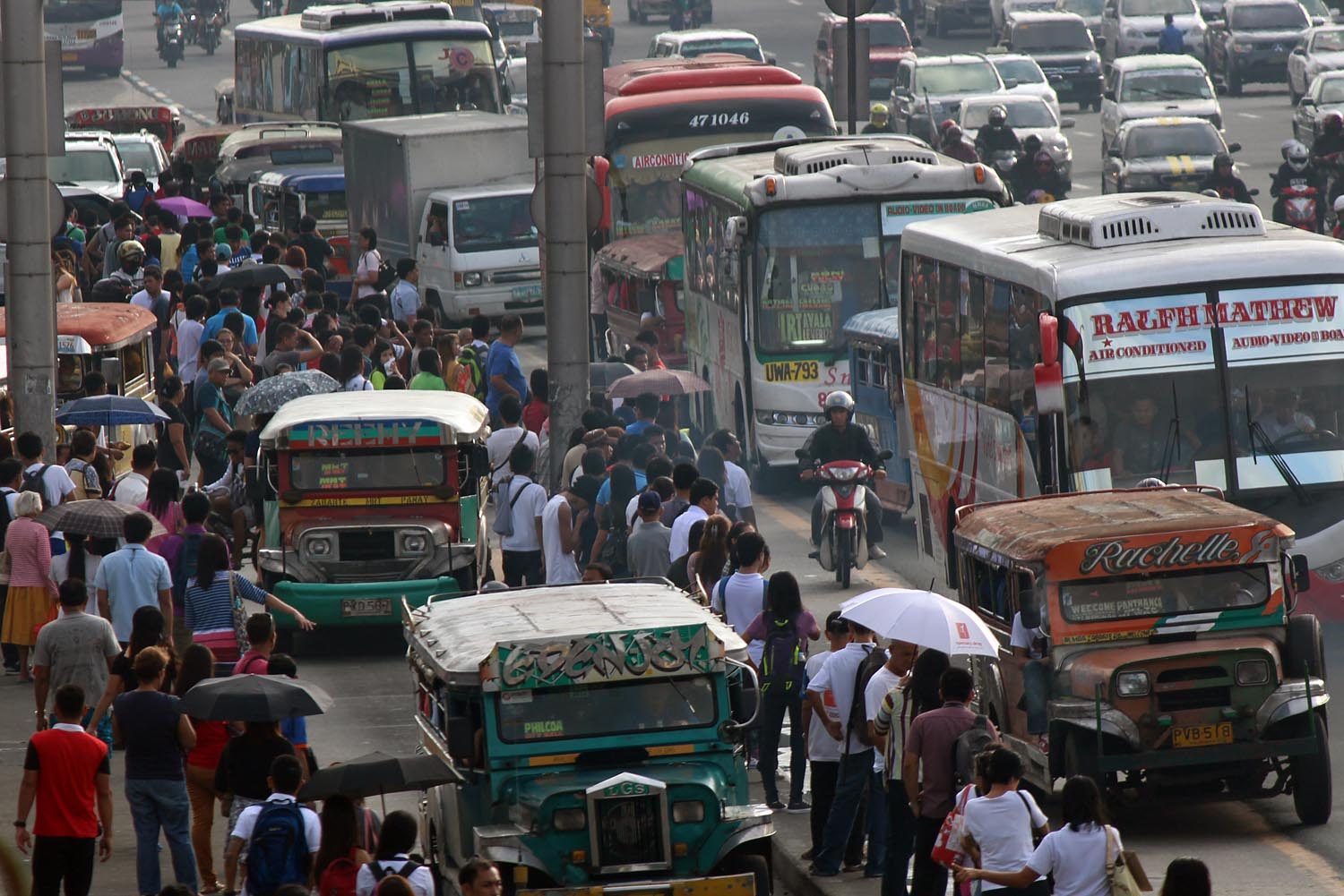SAF troopers to join HPG in manning EDSA traffic