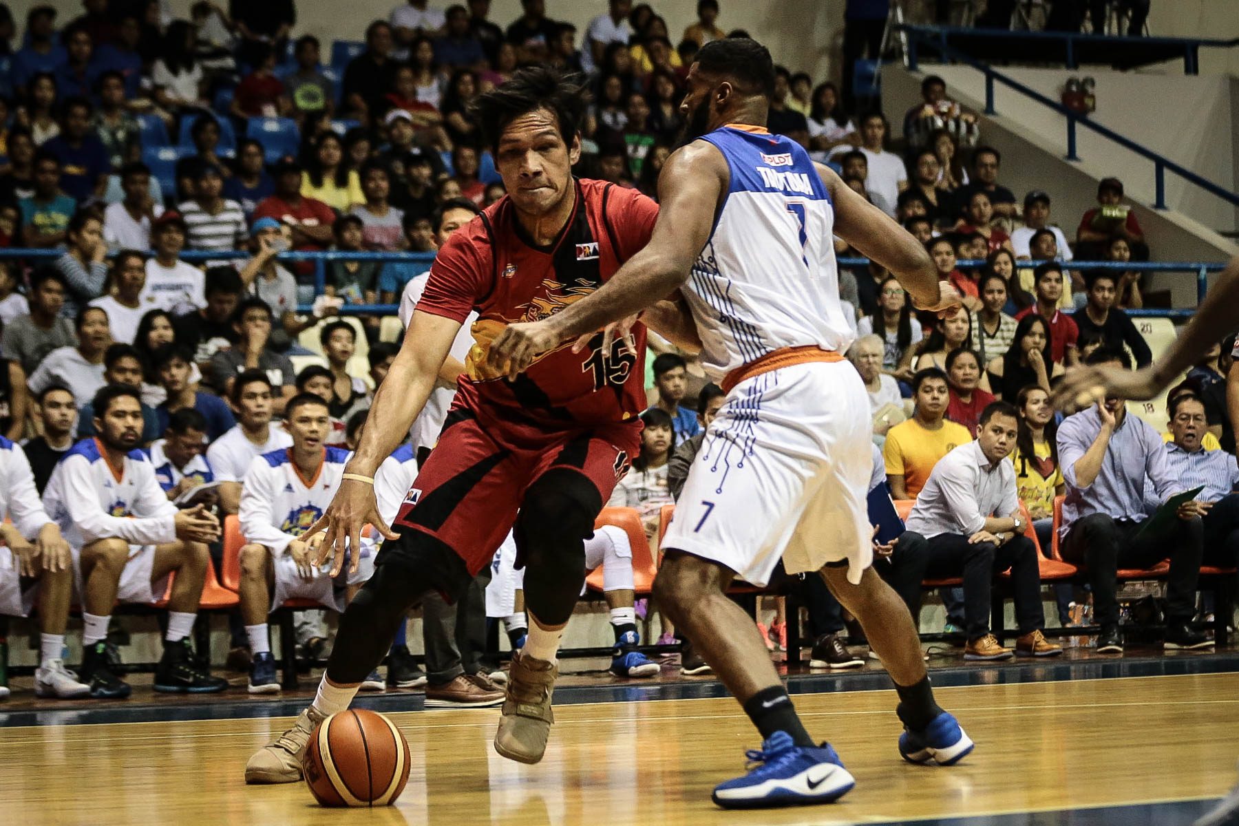 Cabagnot clutch triple powers SMB past TNT for 9th straight win