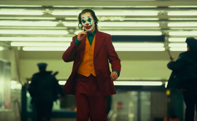 Joaquin Phoenix’s gritty ‘Joker’ drives critics crazy