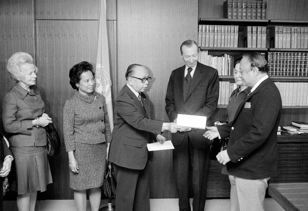 WOMEN'S RIGHTS. In this file photo, Letty Ramos-Shahani (2nd from left) is seen with top diplomats led by then foreign secretary Carlos Romulo (3rd from left) at the UN headquarters in New York in October 1974. File photo from UN 