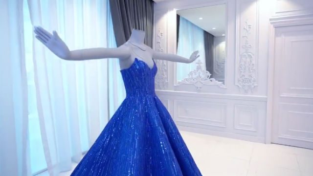 WATCH: How Michael Cinco recreated Pia Wurtzbach’s iconic blue dress