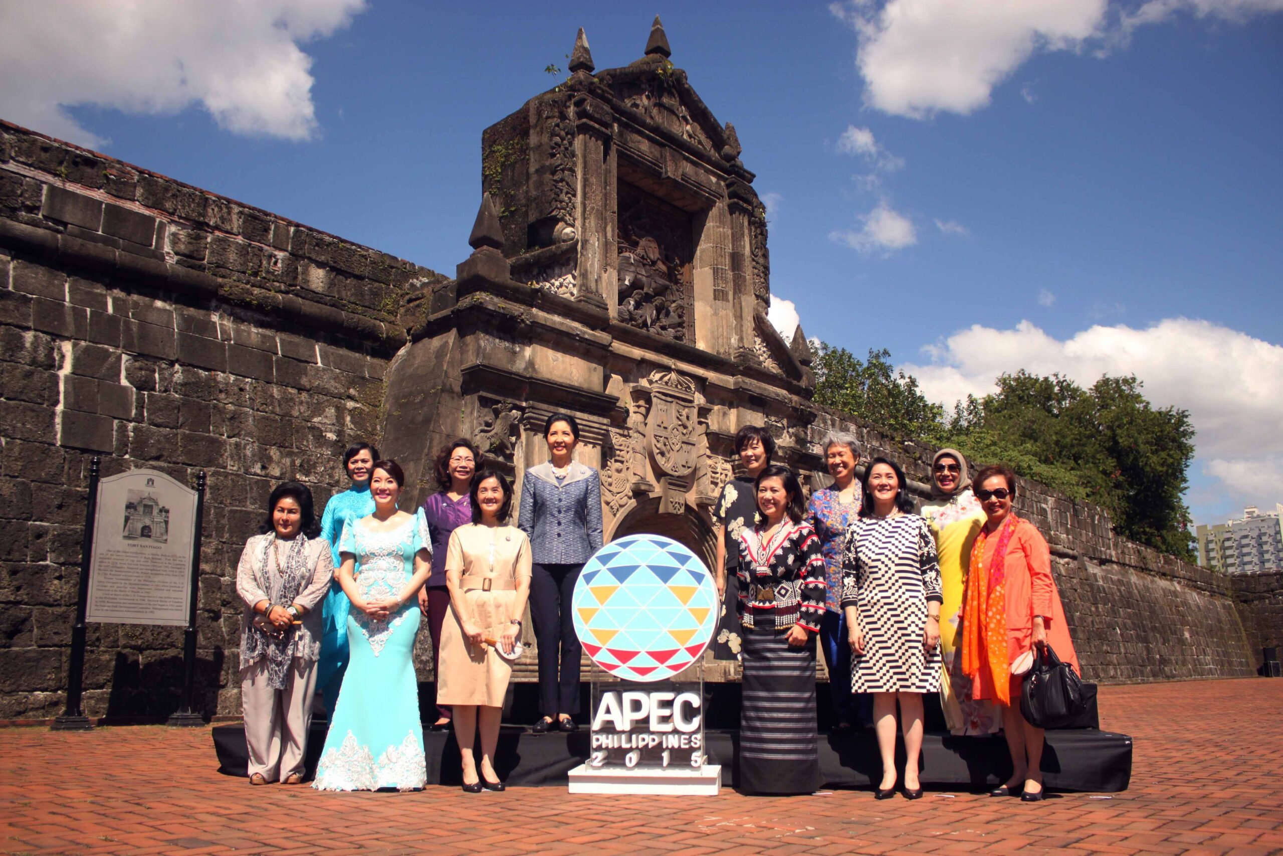 IN PHOTOS: APEC spouses in Intramuros