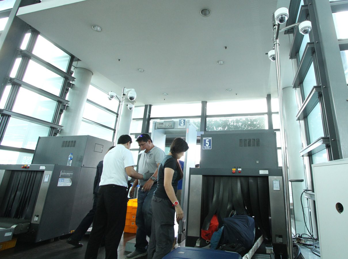 ADDED CHECK. CCTV carmeras are installed at X-Ray stations in NAIA 3. Photo by Jedwin M Llobrera/ Rappler 
