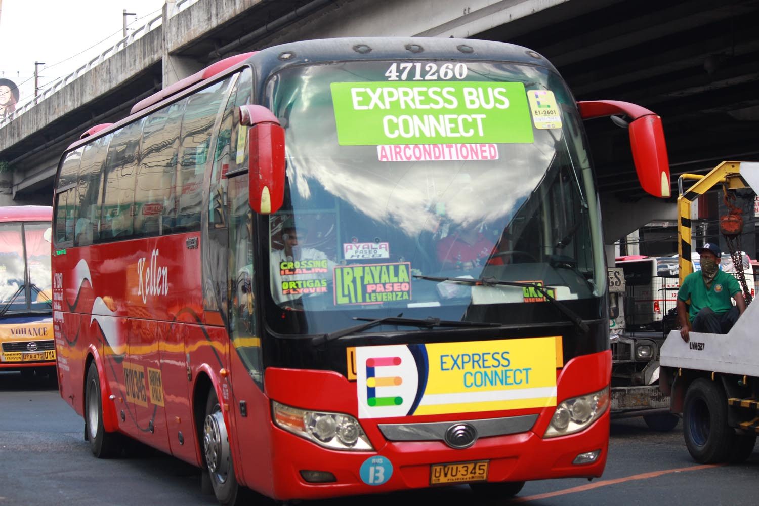 EXPRESS BUSES. Transport agencies launch non-stop express buses for the holiday season. The DOTC soon plans to launch point-to-point buses. Photo by Joel Liporada/Rappler 